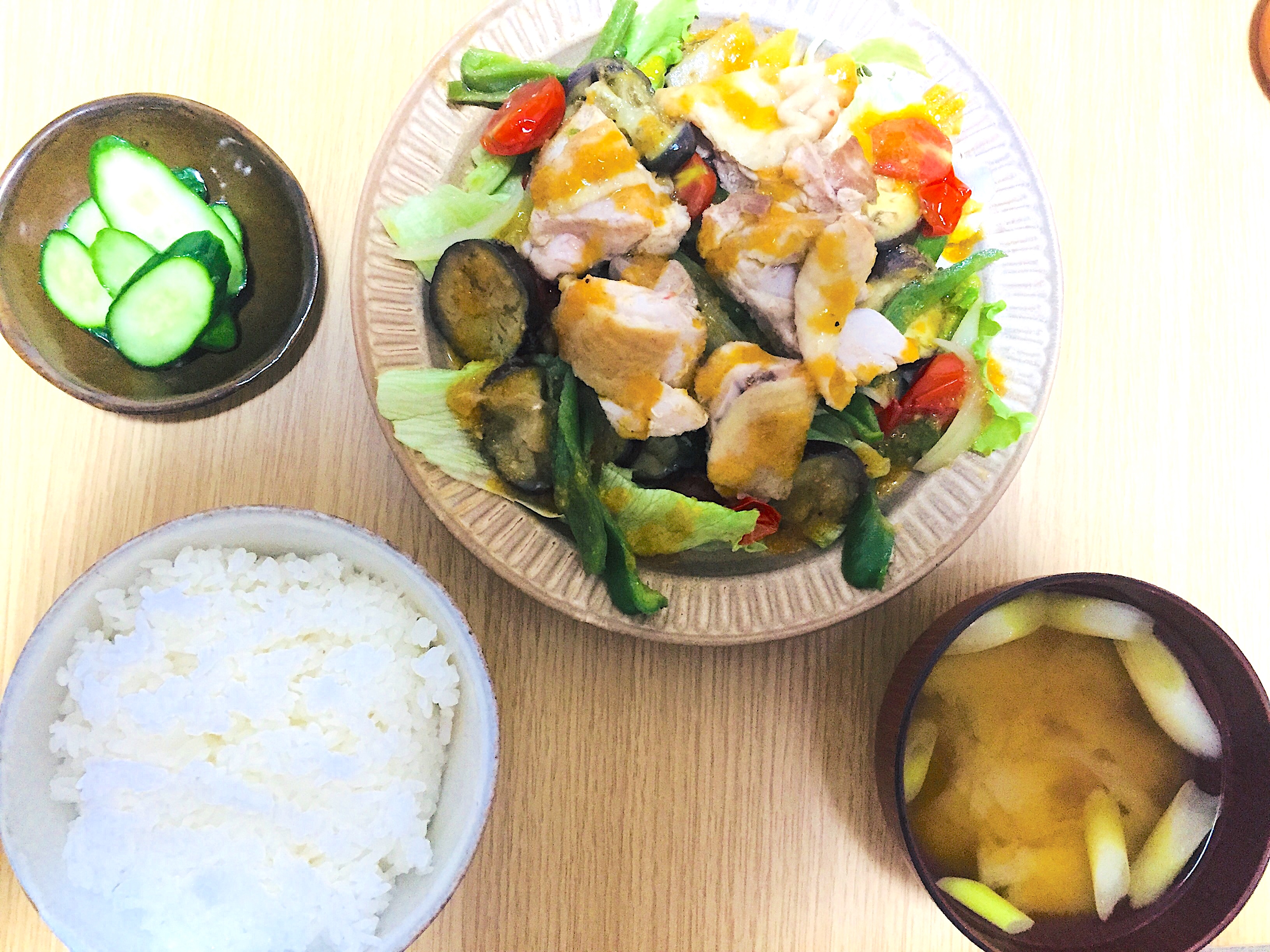 一人暮らしでも作れるチキンと野菜のグリル