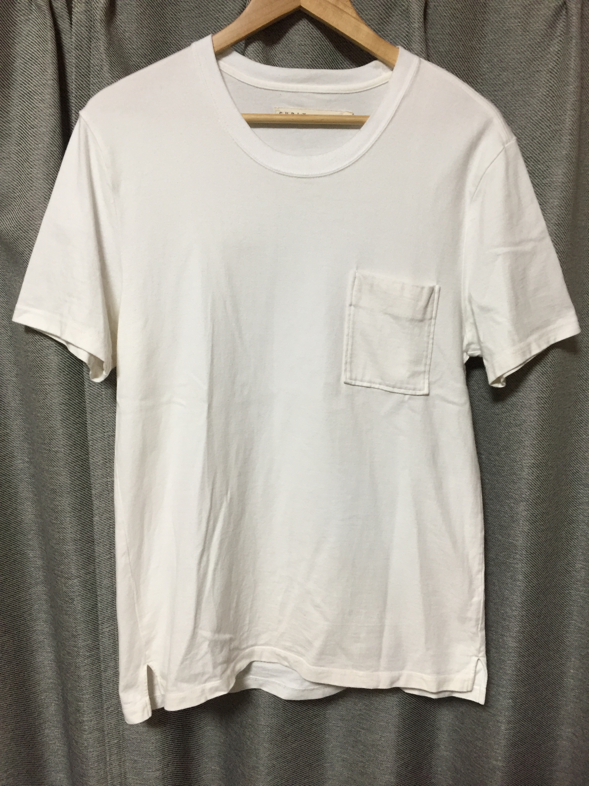 7,000円弱で購入したCURLYのTシャツ