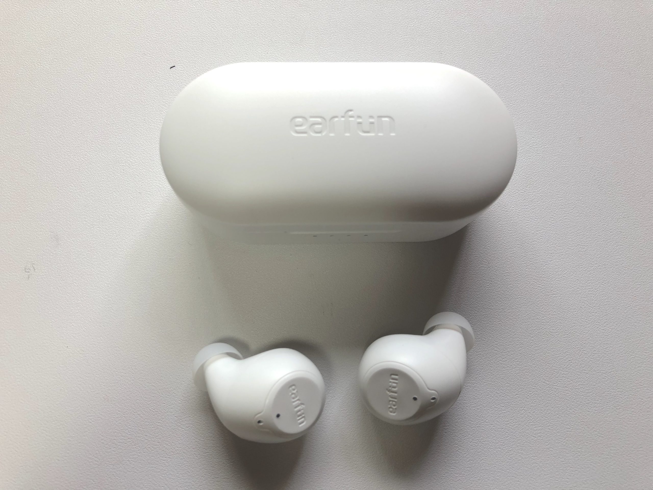 Earfun freeの本体